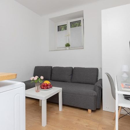 Micro Apartment Near Fort Mokotow By Noclegi Renters وارسو المظهر الخارجي الصورة
